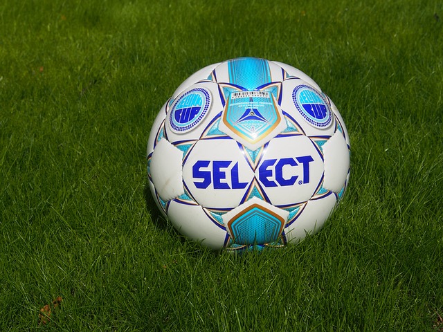 中场调度对 中场调度对